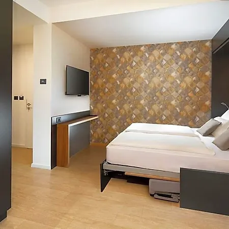 Hotel Ahotel
