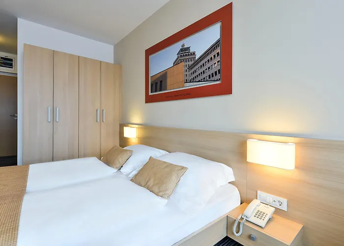 Отель Ahotel 4*