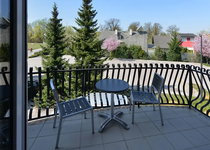 Ahotel Отель 4*