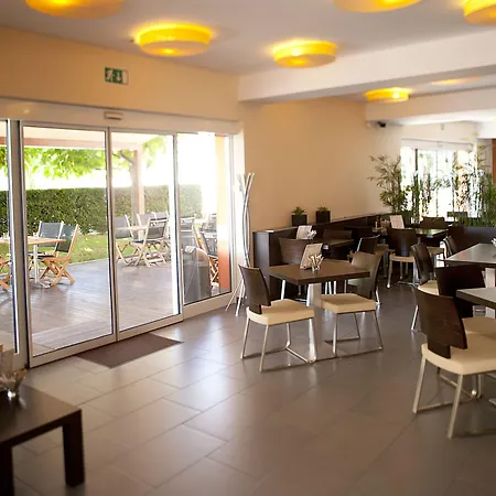 Ahotel Hotel 4*